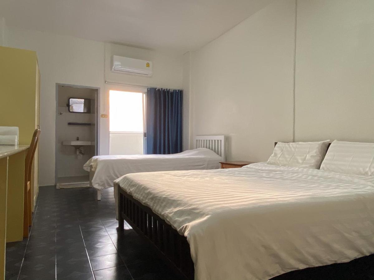 Monta Apartment Bang Saen Exterior photo